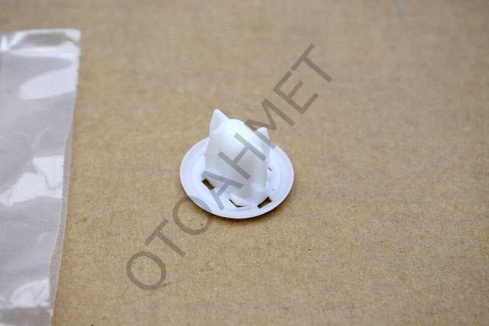 Renault Master 2 Far Tırnağı