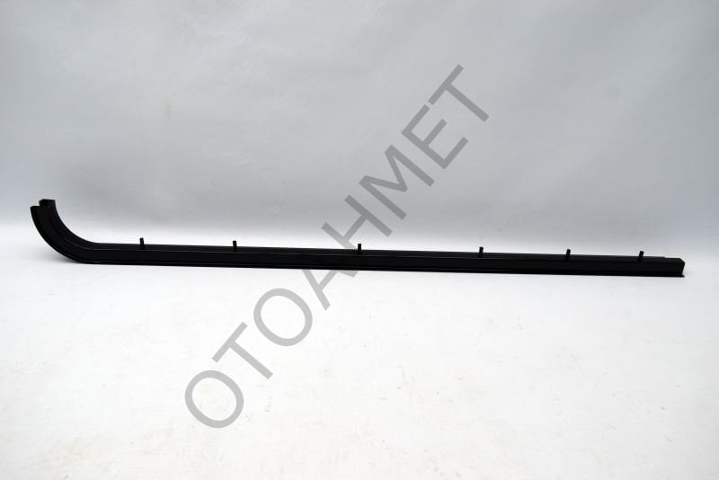 Sürgülü Kapı Rayı Master 2 Sağ-8200163740