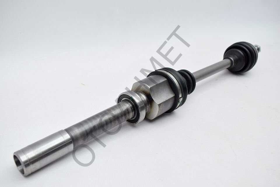 Renault Scenic 2 Sağ Aks Otomatik Vites 8200623761