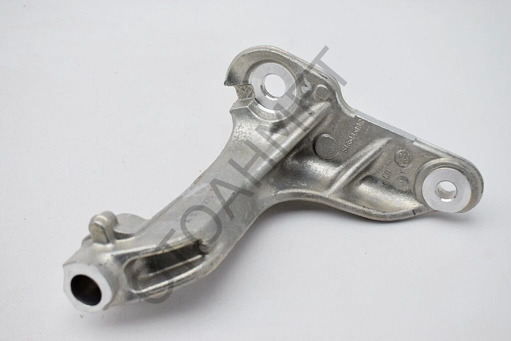 Clio 5 Beşik Bağlantı Parçası Sol 548518613R