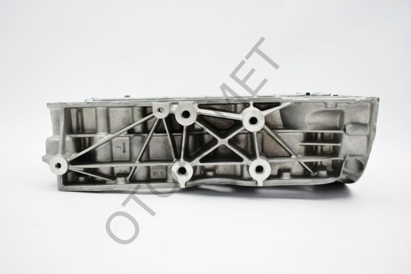 Renault Master 3 Yağ Ara Karteri Çift Teker