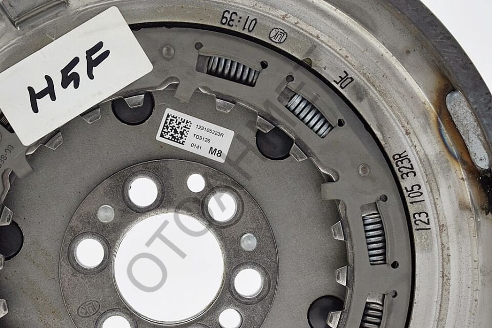 123008498R Edc Volan 123105323R