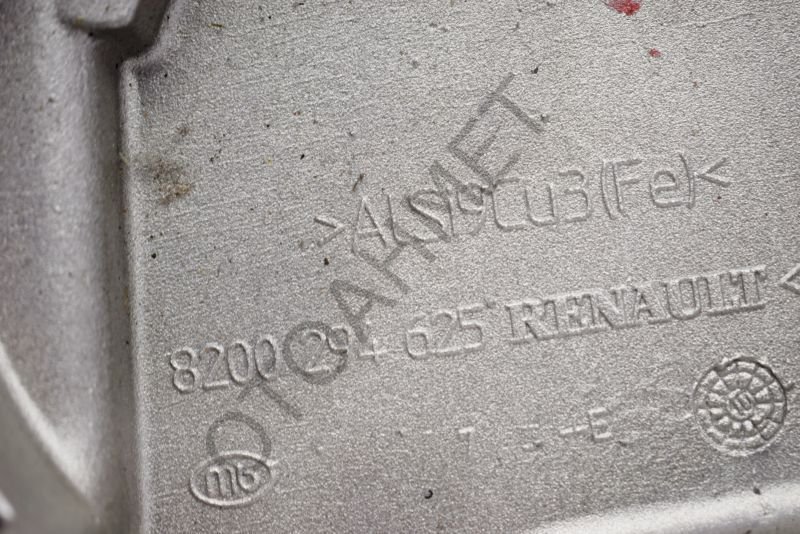 Motor Blok Ön Kapak Renault Megane 2 Scenic 2 Fluence