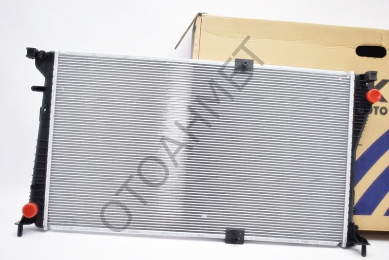 Renault Trafic Motor Su Radyatörü 2000 Dizel M9r Motor