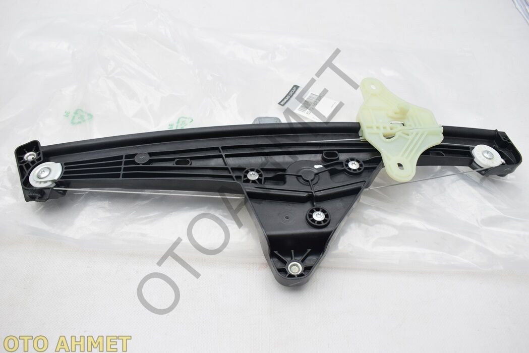 Renault Clio 5 Sol Ön Cam Krikosu 807216723R