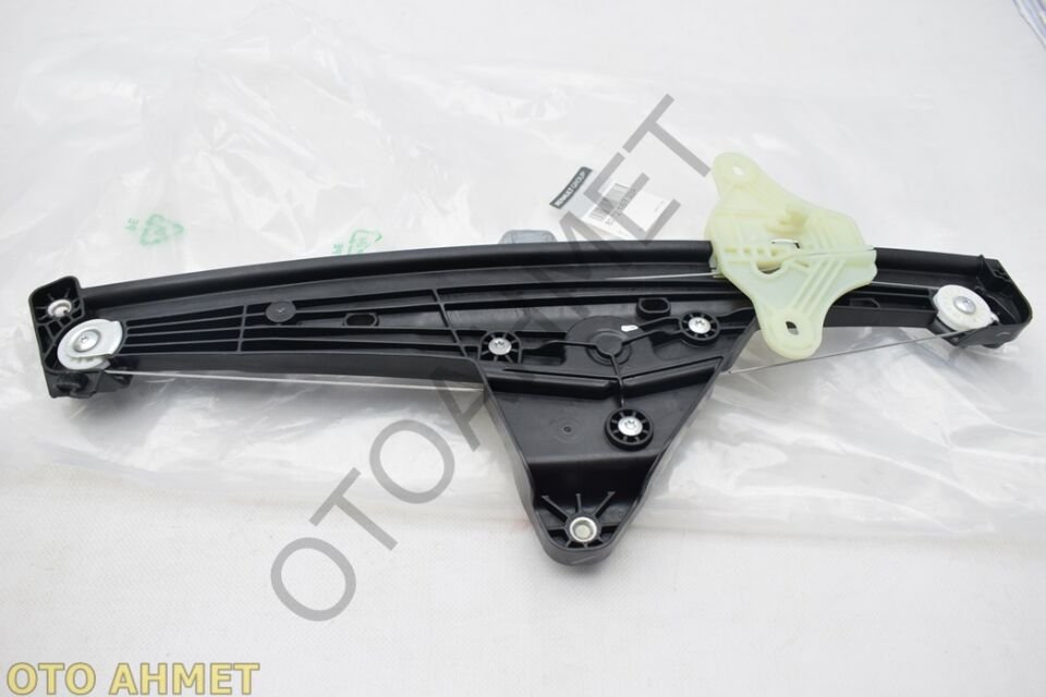 Renault Clio 5 Sol Ön Cam Krikosu 807216723R