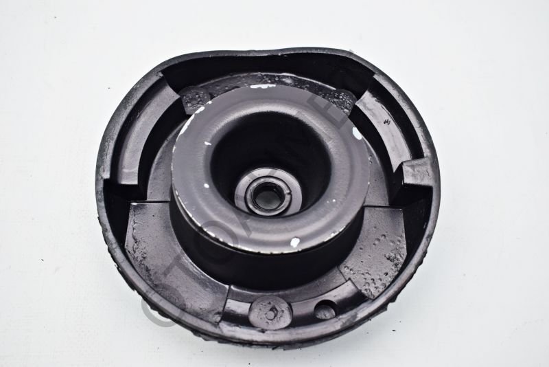 Ön Amortisör Tablası (Takozu) Sol Renault Laguna