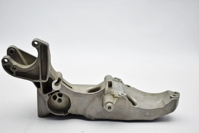 Alternatör Sportu Şarj Dinoma Bağlantı Ayağı Trafic 2