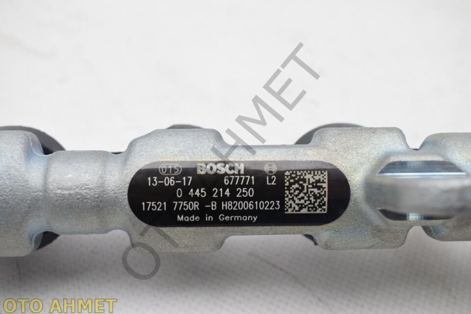 Yakıt Rampası 175217750R M9r Motor Qashqai Latitude