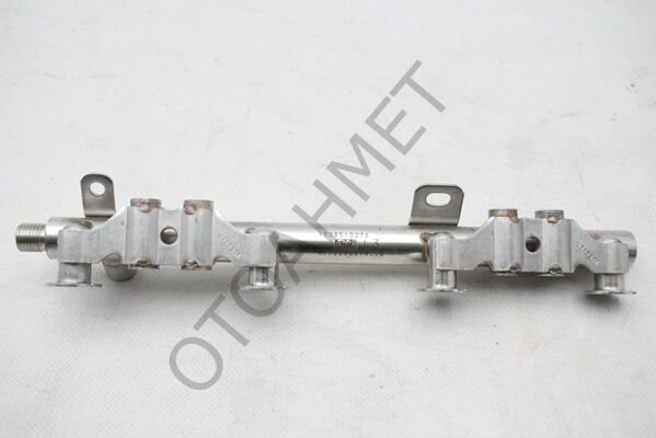 Yakıt Rampası Tevzi Borusu 175226637R H5f Motor Clio 4