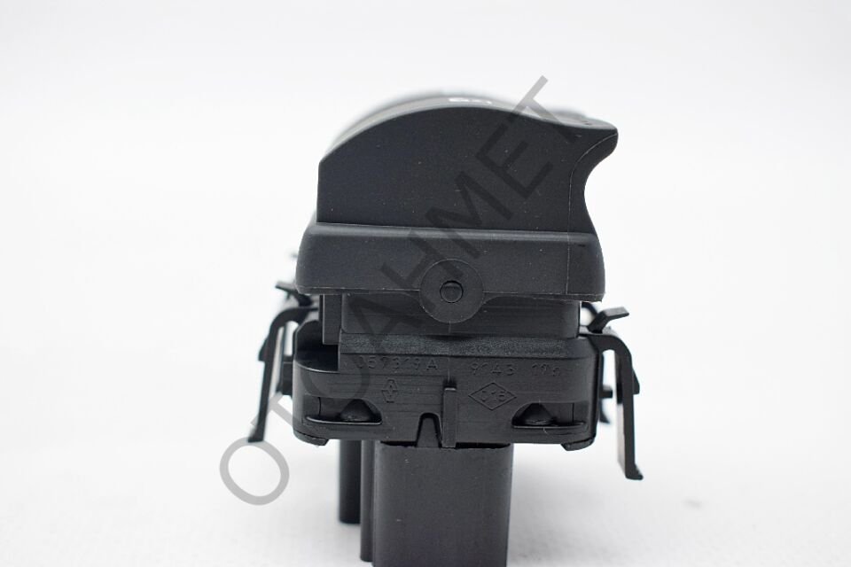 Trafic 2 Cam Düğmesi 8200057319