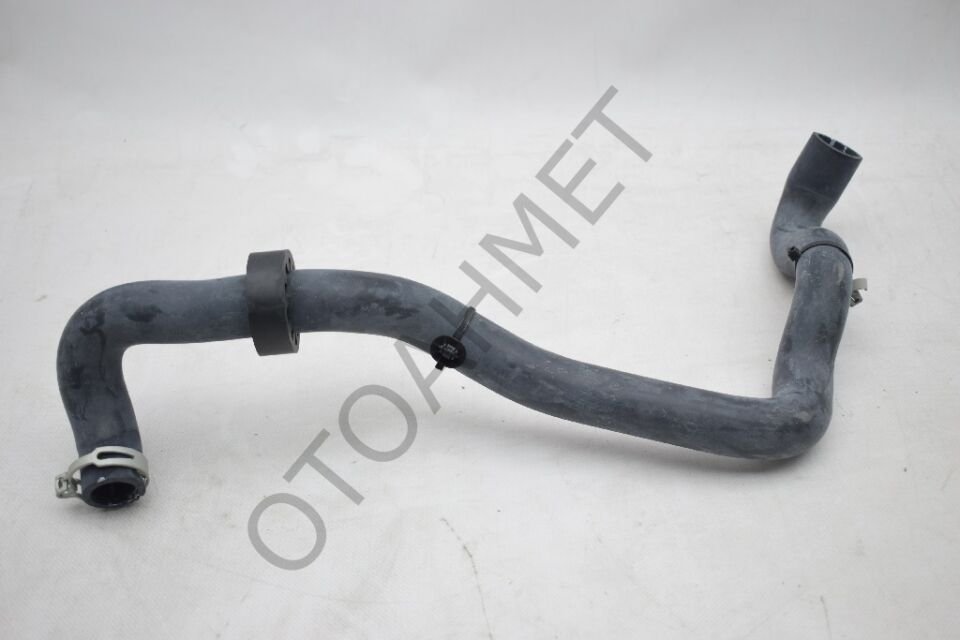 Radyatör Alt Hortumu 900 Motor Symbol Clio 4-215018337R