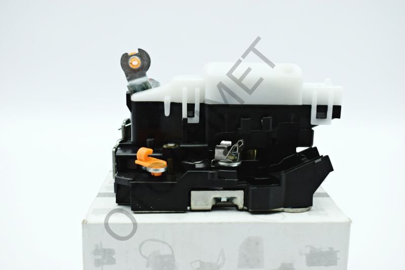 Sağ Ön Kapı Kilidi Renault Master Opel Movano