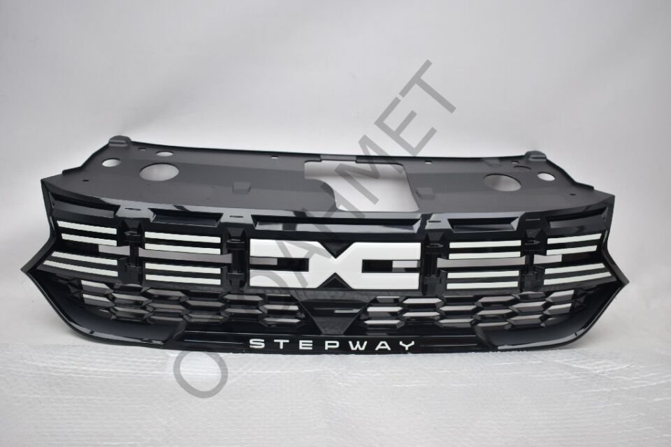 Dacia Sandero 3 Ön Panjur 260606033R