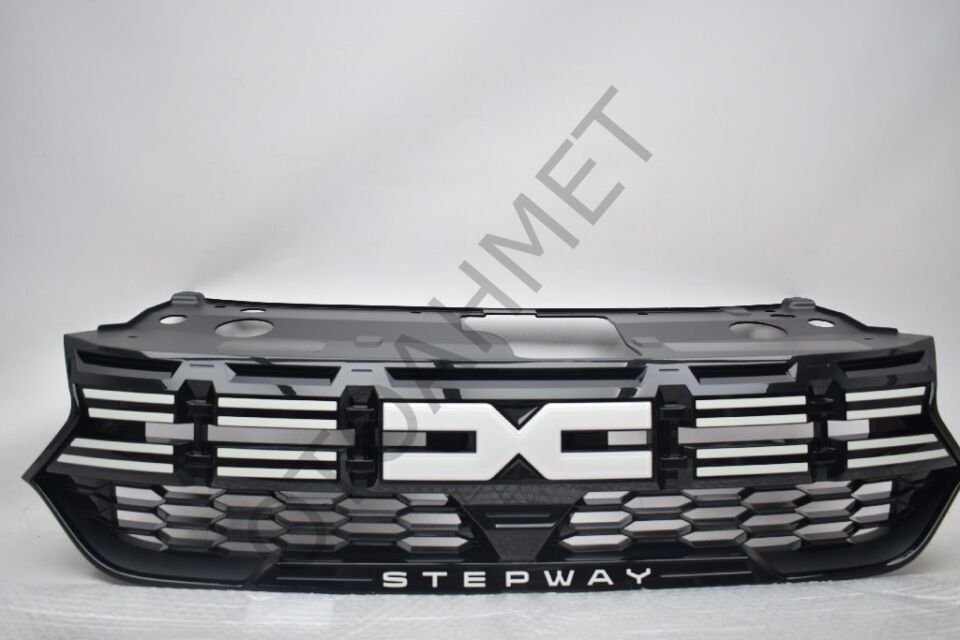 Dacia Sandero 3 Ön Panjur 260606033R