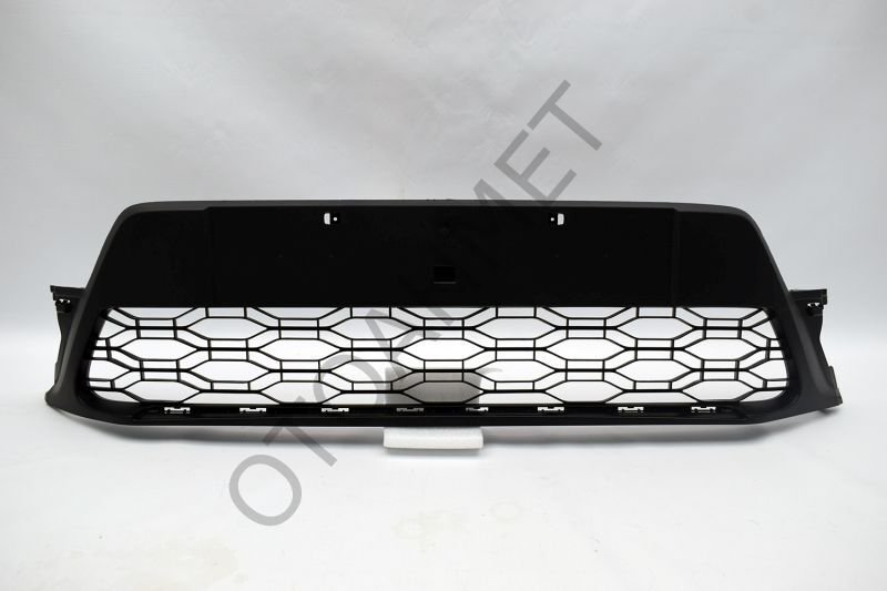 Dacia Sandero Orta Tampon Izgarası Yeni Model