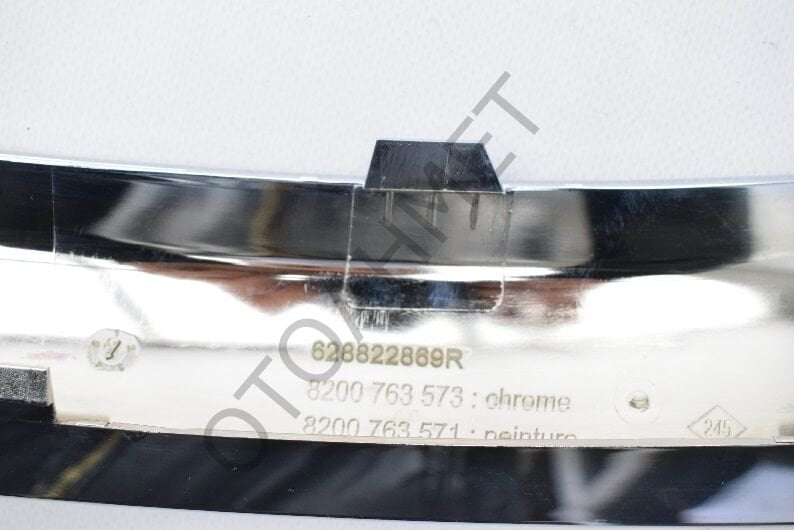 Ön Panjur Çıtası Dacia Sandero 8200763573