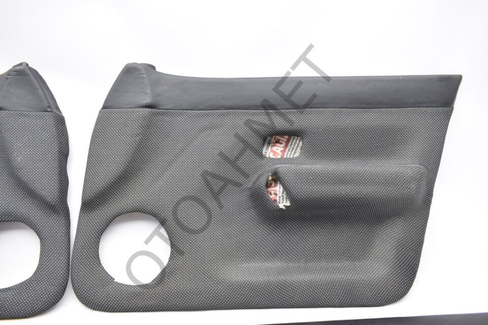 Renault 19 Kapı Döşemesi Takım Koyu